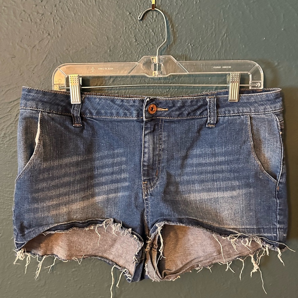 Red Camel Jean shorts
